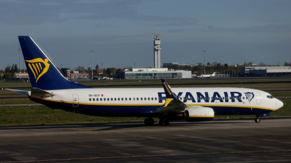 Ryanair says will fine 'disruptive passengers' 500 euros