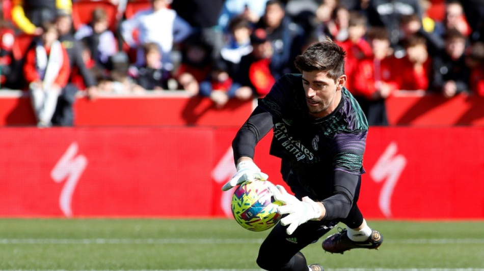 Benzema y Courtois no viajan por lesi&oacute;n al Mundial de Clubes