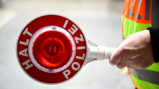 82-J&auml;hrige f&auml;hrt rund 20 Kilometer als Geisterfahrerin &uuml;ber Autobahn in Hessen