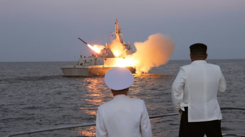Coreia do Norte inclui status de pot&ecirc;ncia nuclear &agrave; sua Constitui&ccedil;&atilde;o
