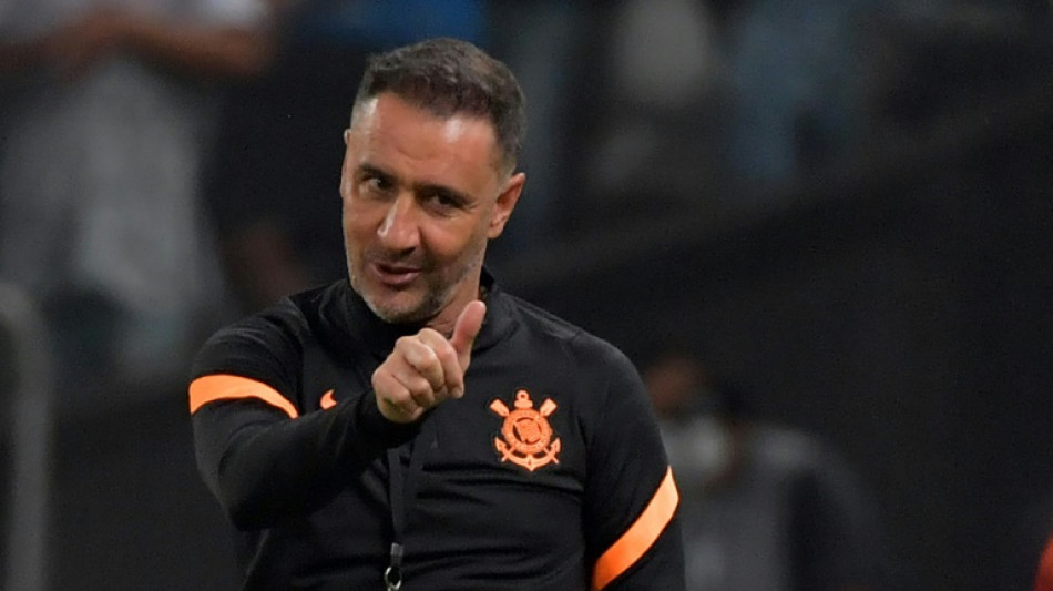 Wolverhampton confirma chegada do t&eacute;cnico portugu&ecirc;s Vitor Pereira