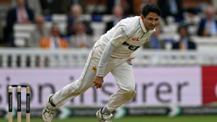 Abbas strikes again but England build huge lead over Pakistan
