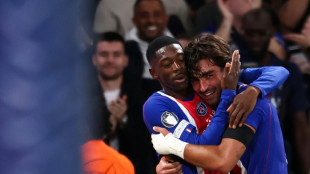 Com show de Ferran Torres e Demb&eacute;l&eacute;, PSG estreia com goleada na Champions