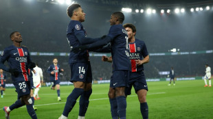 PSG vence Lyon (3-1) e amplia lideran&ccedil;a na Ligue 1