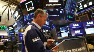 Wall Street ouvre en ordre dispers&eacute;, les g&eacute;ants des puces reprennent des couleurs