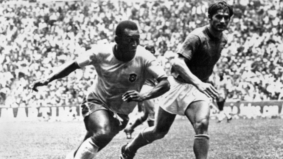 Pel&eacute; est mort: trois jours de deuil au Br&eacute;sil, hommage plan&eacute;taire