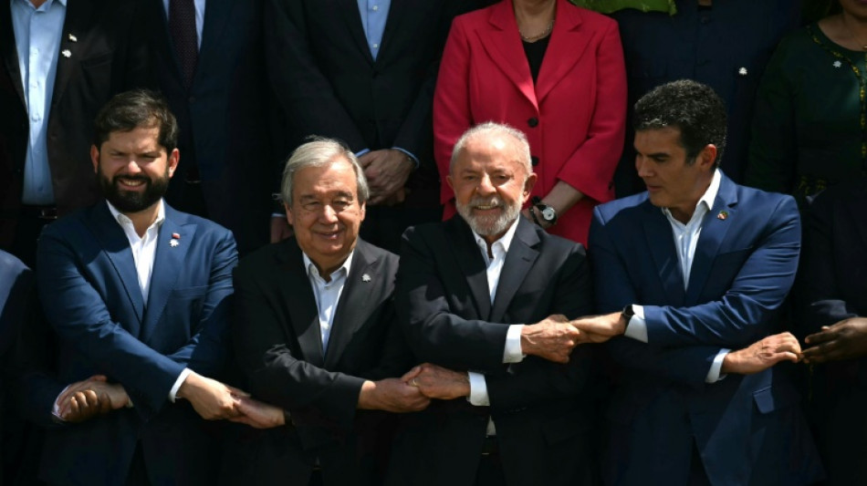 Lula pede alternativa r&aacute;pida &agrave;s energias f&oacute;sseis na COP30