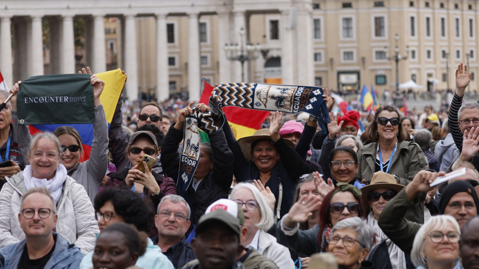 Il Papa, 'il grido dei migranti non trovi indifferenza'