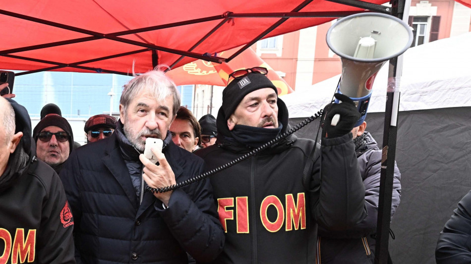 Ex Ilva: Bucci a lavoratori, da Roma notizie non buone