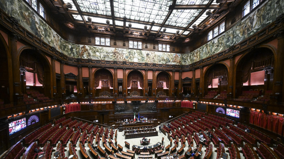 Via libera della Camera al decreto accise, torna al Senato