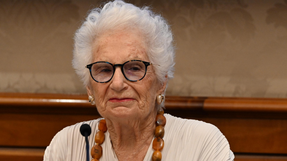 Mattarella, attacchi a Segre volgari e imbecilli, le siamo riconoscenti