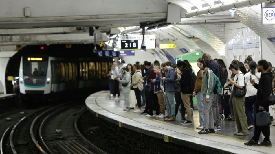 Gr&egrave;ve: la circulation dans les transports en commun "perturb&eacute;e" mais "pas bloqu&eacute;e"