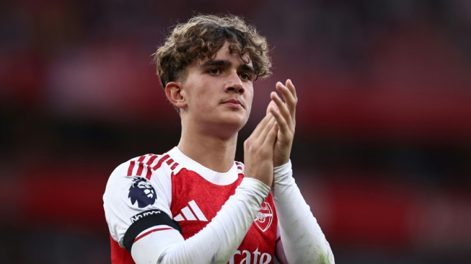 Rooney forecasts 'massive future' for Arsenal teen sensation Dowman