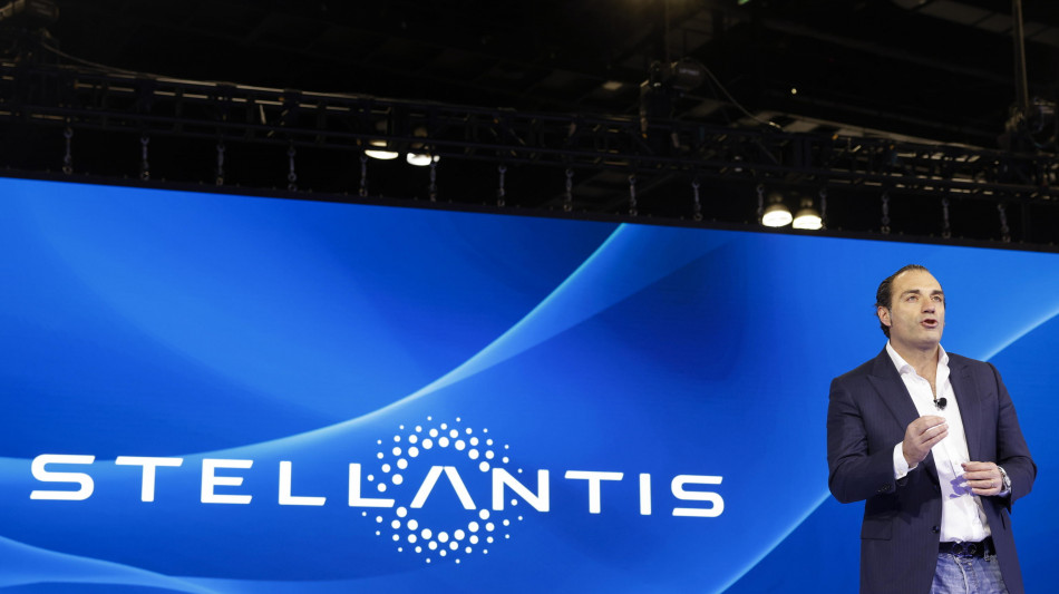 Stellantis stima ricavi netti semestre per 74,3 miliardi