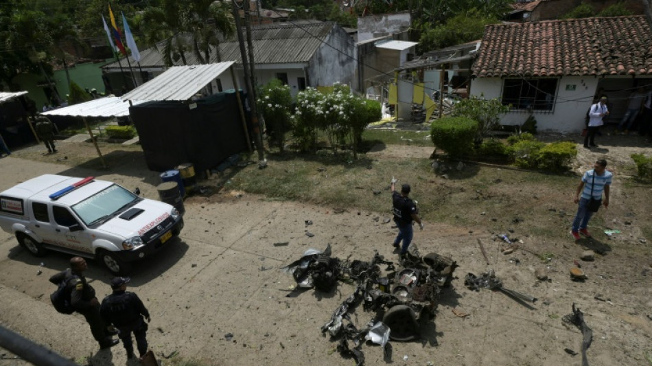 Dissid&ecirc;ncia das Farc suspende a&ccedil;&otilde;es ofensivas na Col&ocirc;mbia ap&oacute;s atentados