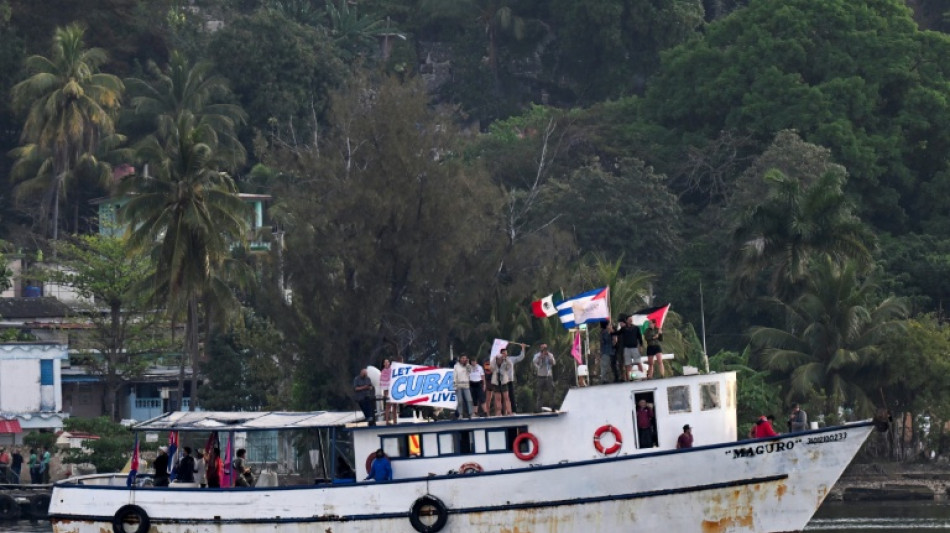 Une flottille d'aide humanitaire arrive &agrave; Cuba, plong&eacute;e dans la crise