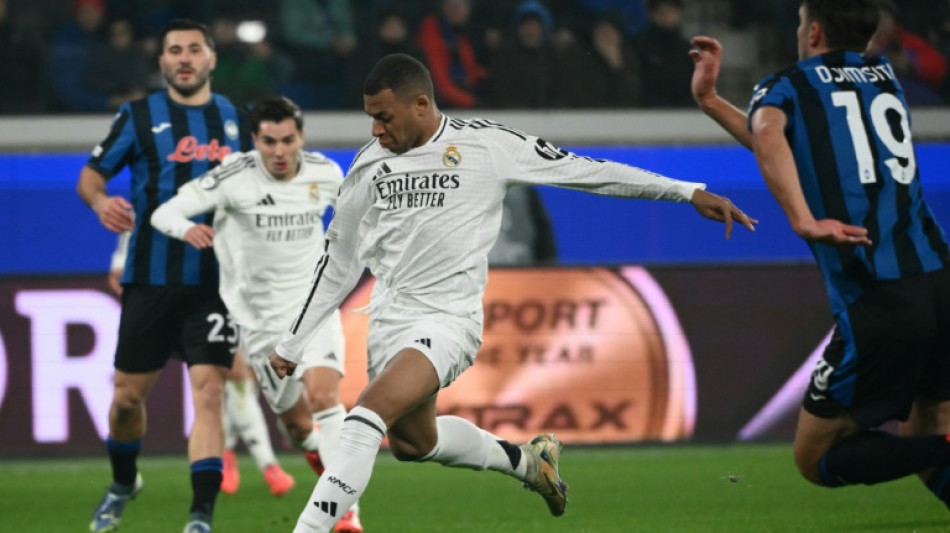 Com gol de Vini, Real Madrid vence Atalanta (3-2) em B&eacute;rgamo; Mbapp&eacute; sai lesionado