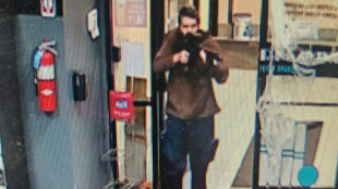 Mindestens 16 Tote bei Schusswaffenangriff in den USA - T&auml;ter auf der Flucht