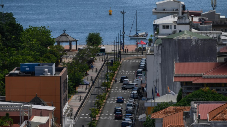 Franz&ouml;sische Regierung begr&uuml;&szlig;t "R&uuml;ckkehr der Ruhe" in &Uuml;berseegebiet Martinique 