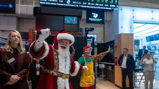 Stocks rise in thin post-Thanksgiving trading