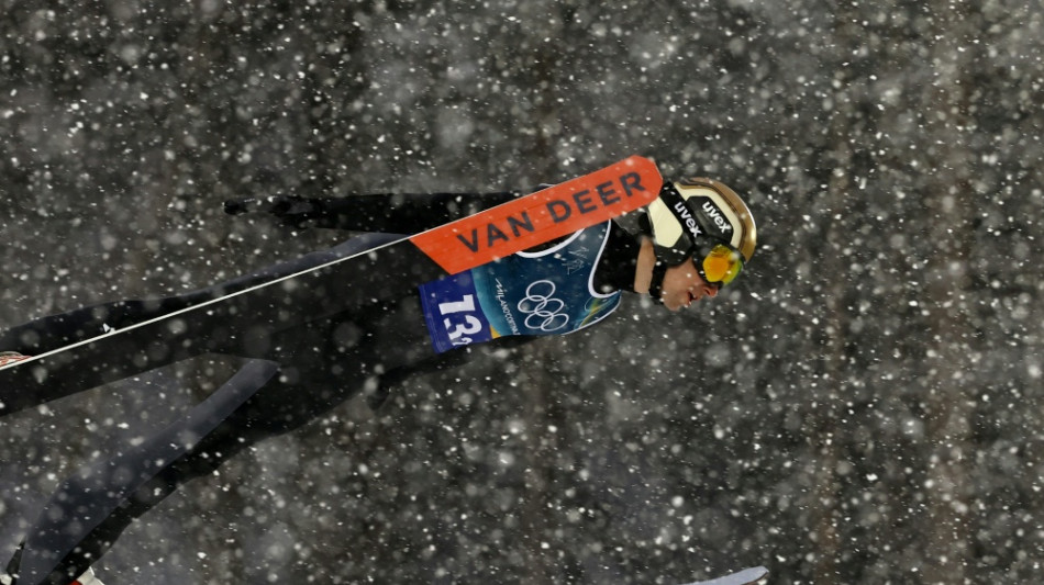 Geiger und Rydzek f&uuml;hren nach dem Springen