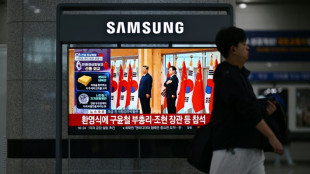 Xi Jinping occupe le devant de la sc&egrave;ne &agrave; l'Apec en l'absence de Trump